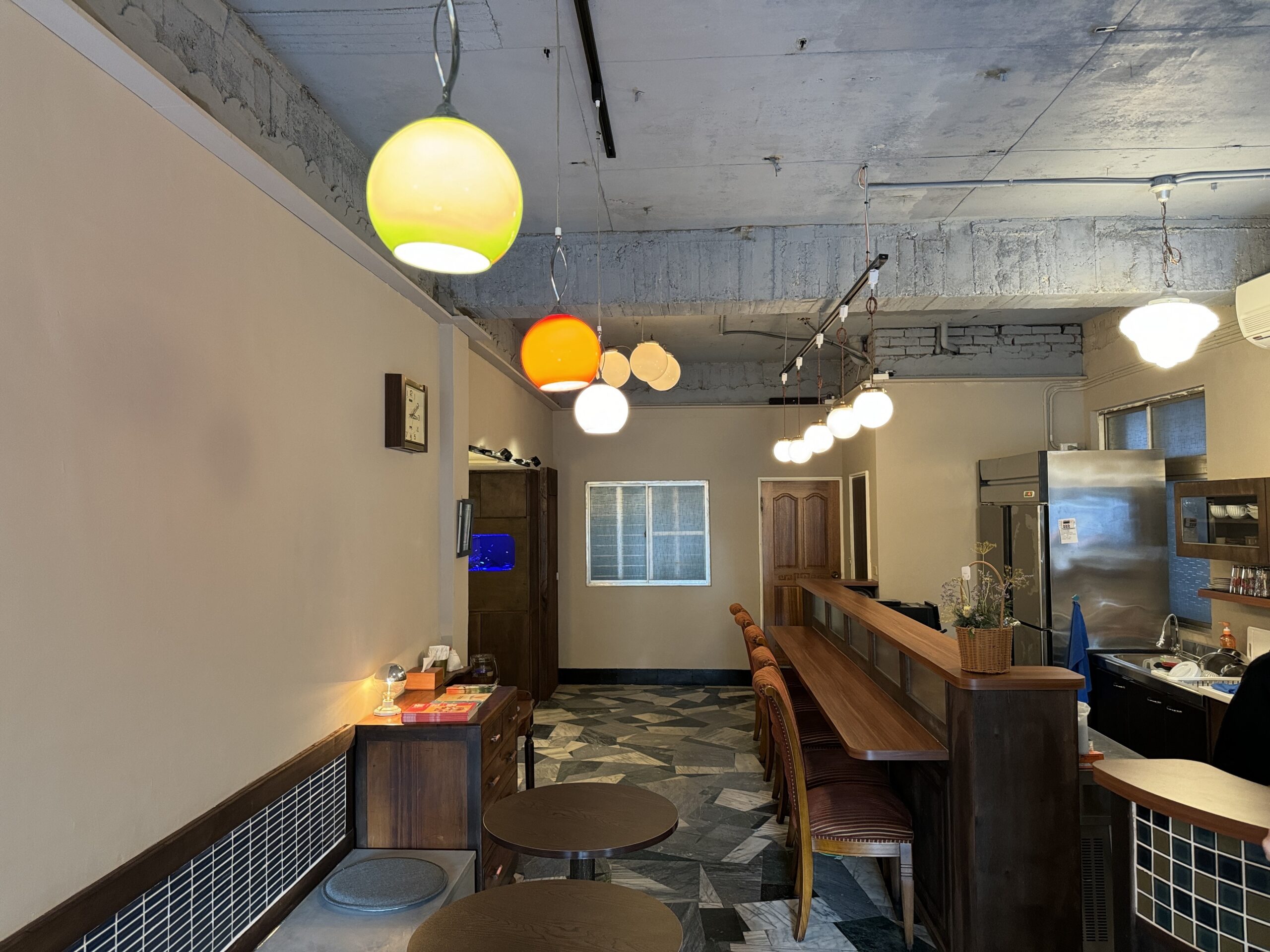 (新店)新堀江『卷季』復古可麗餅喫茶店 深夜咖啡廳 @高雄美食底對