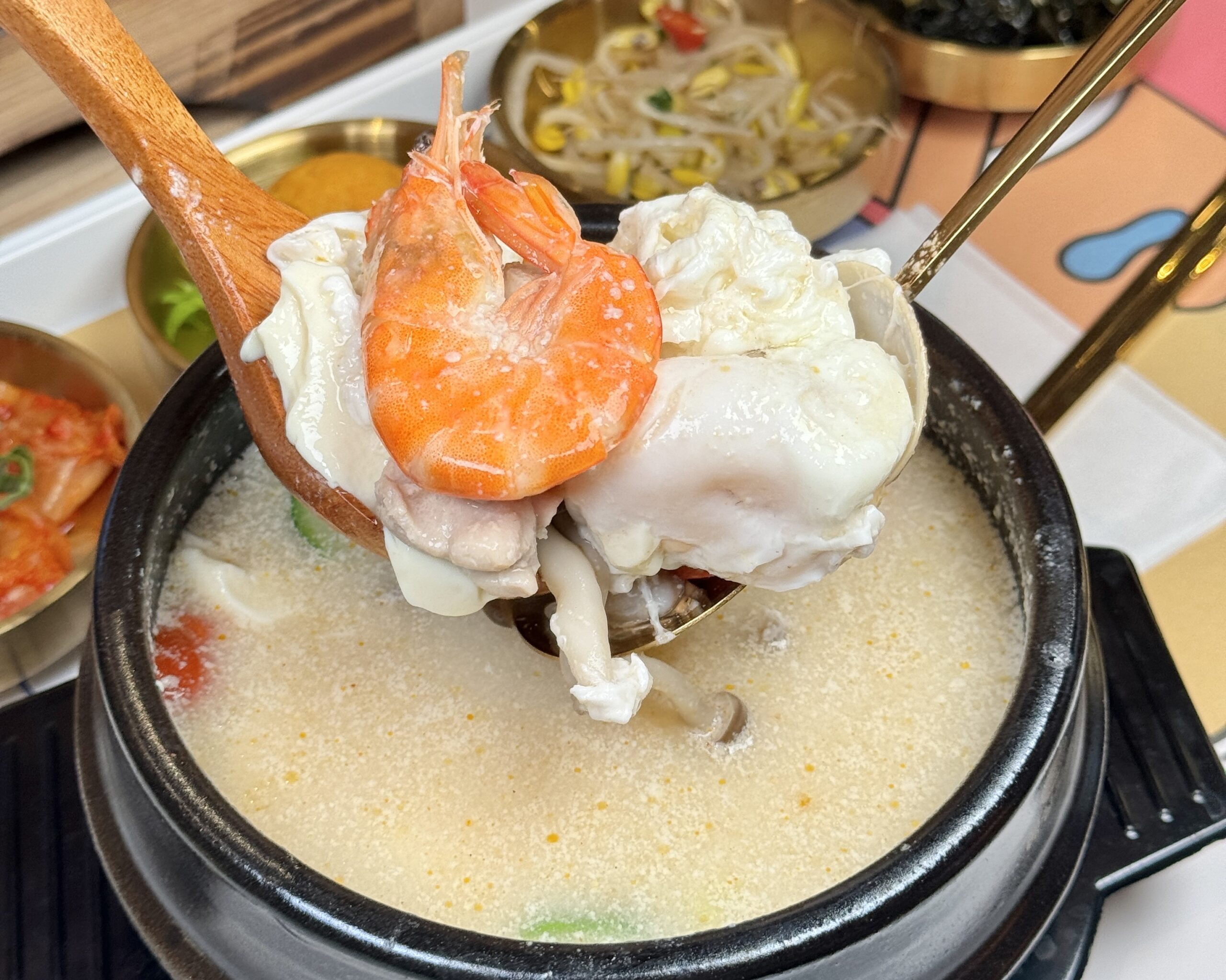 連續8天買一送一「FOND訪」韓式豆腐鍋插旗高雄了！ 義享B2美食街 @高雄美食底對