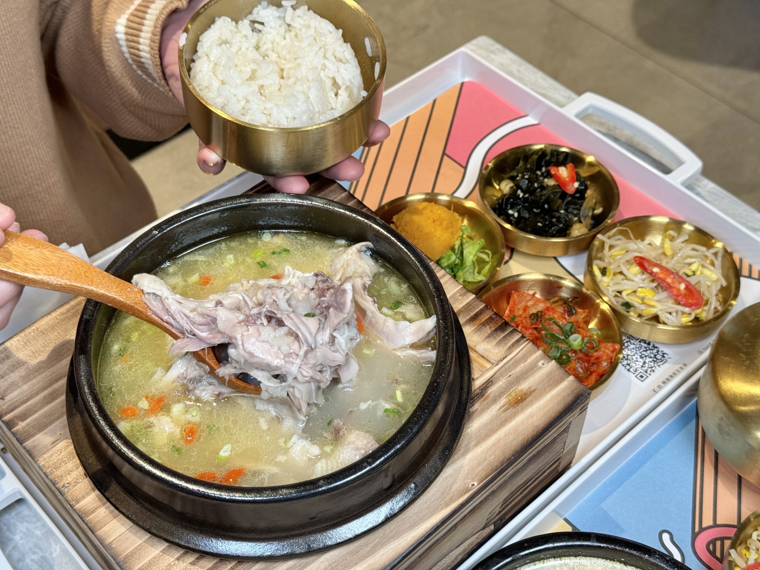 連續8天買一送一「FOND訪」韓式豆腐鍋插旗高雄了！ 義享B2美食街 @高雄美食底對