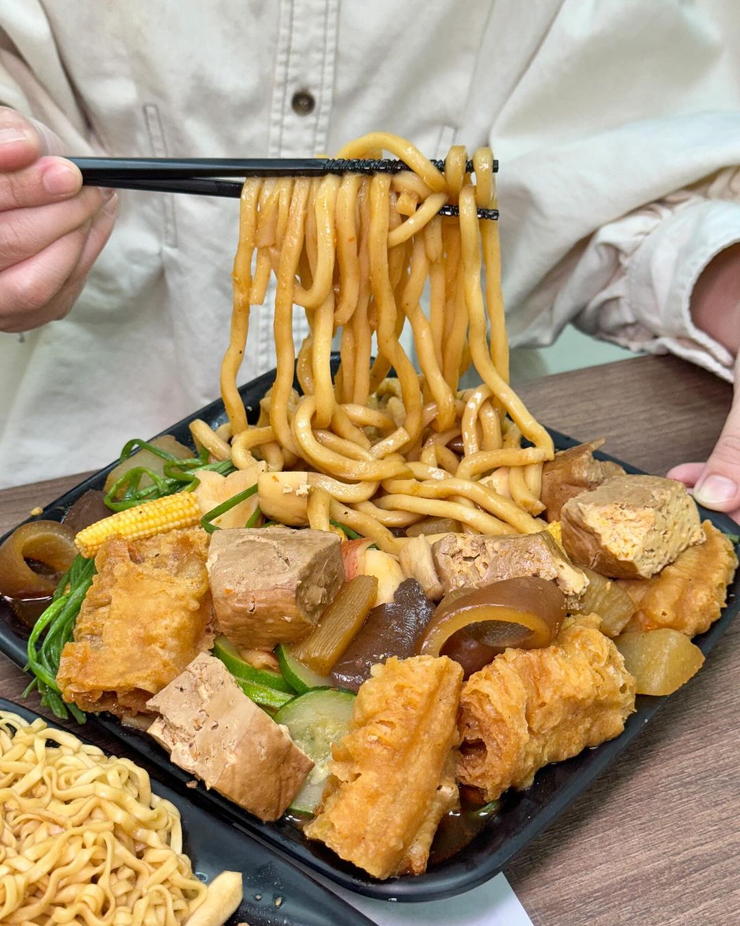 『滷鮮滷味』生意超好！五種口味吃不膩選擇多 @高雄美食底對