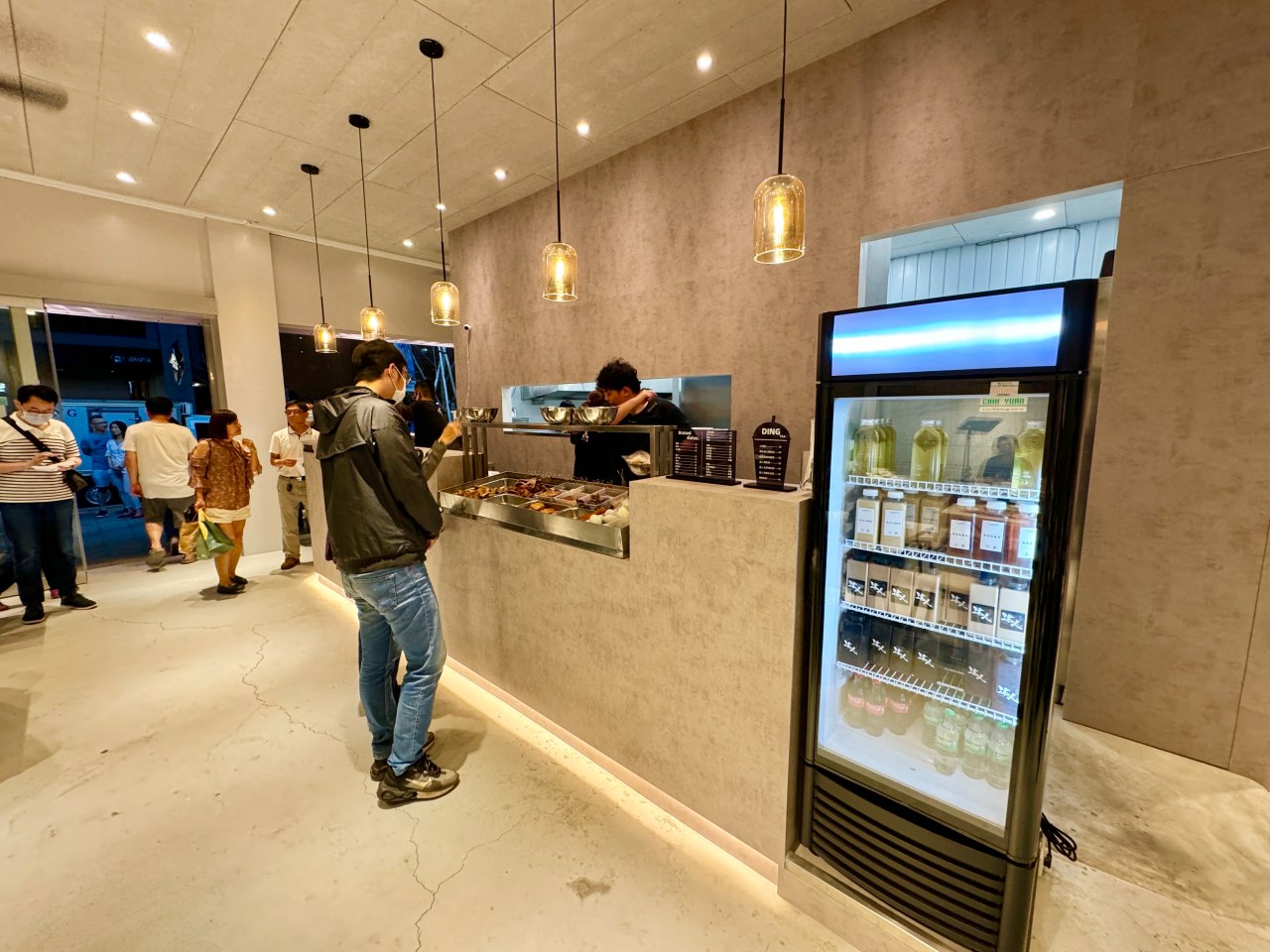 高雄新開 『鼎DING 現炒榨菜肉絲麵』  高雄美術館門市 有菜單 @高雄美食底對