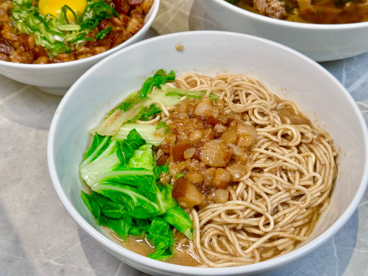 高雄新開 『鼎DING 現炒榨菜肉絲麵』  高雄美術館門市 有菜單 @高雄美食底對