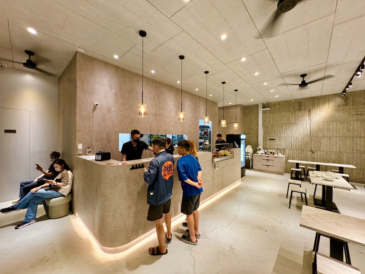 高雄新開 『鼎DING 現炒榨菜肉絲麵』  高雄美術館門市 有菜單 @高雄美食底對