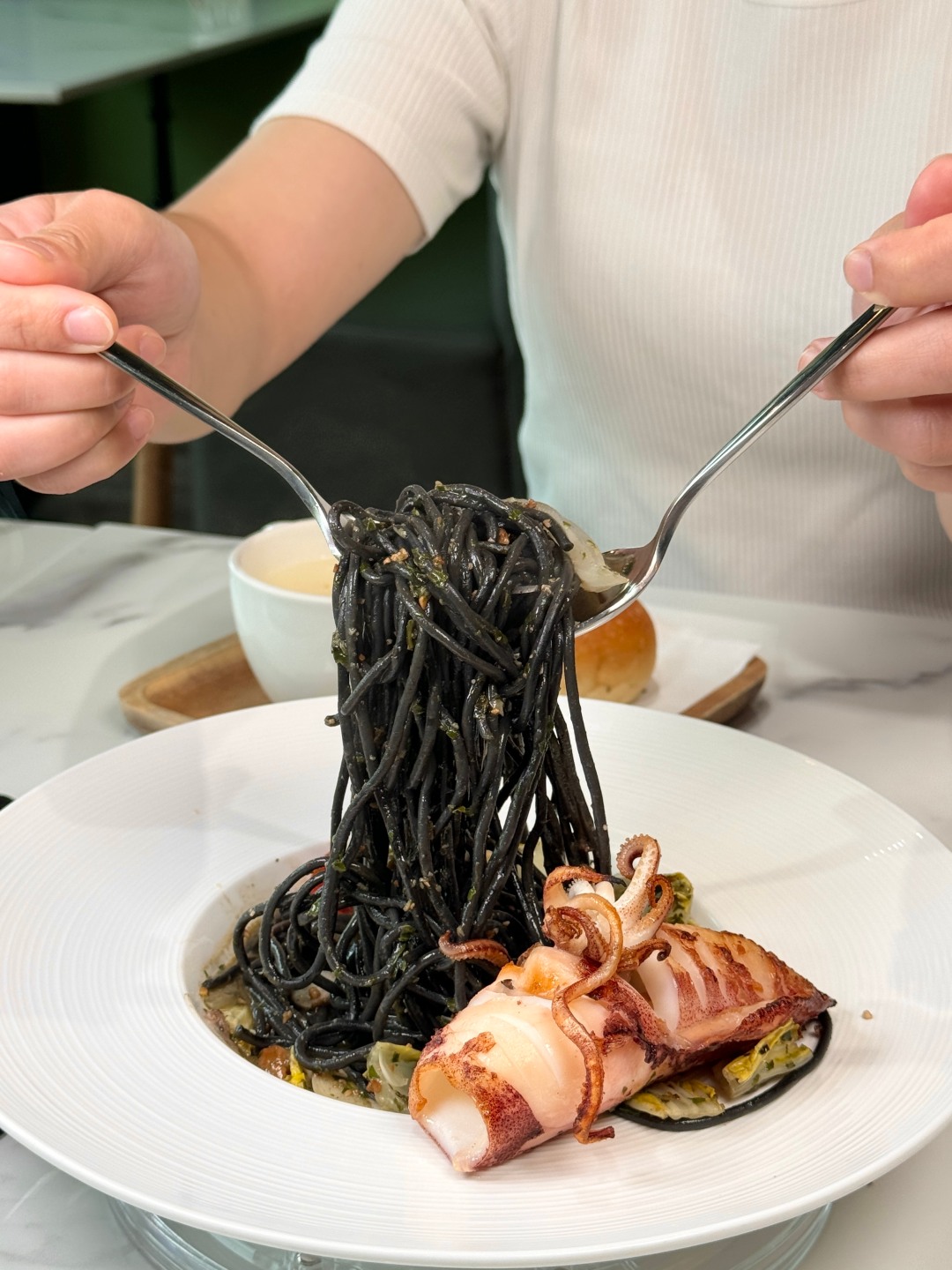高雄必吃威靈頓牛排『green餐廳』美術館義大利麵 排餐推薦 慶生推薦 @高雄美食底對
