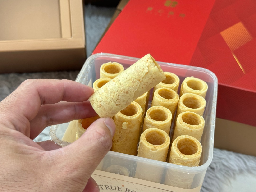 台中伴手禮『實心蛋捲』吃了會驚豔的實心蛋捲，高雄左營門市2024送禮推薦、最新2025春節禮盒2024中秋禮盒推薦、ESG伴手禮 @高雄美食底對