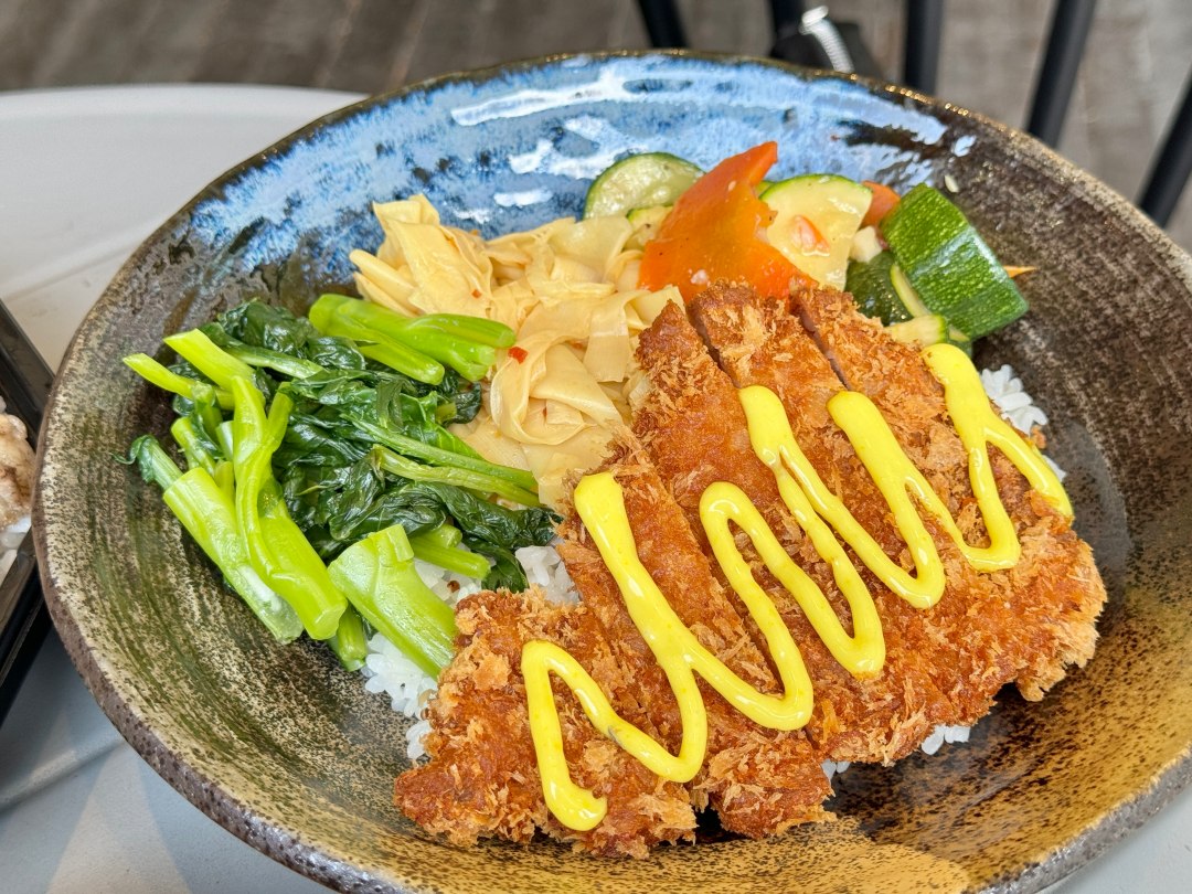 高雄直火柴燒餐盒『森碳』炭香燒肉餐盒 龍眼木直火碳烤 健康餐盒 @高雄美食底對