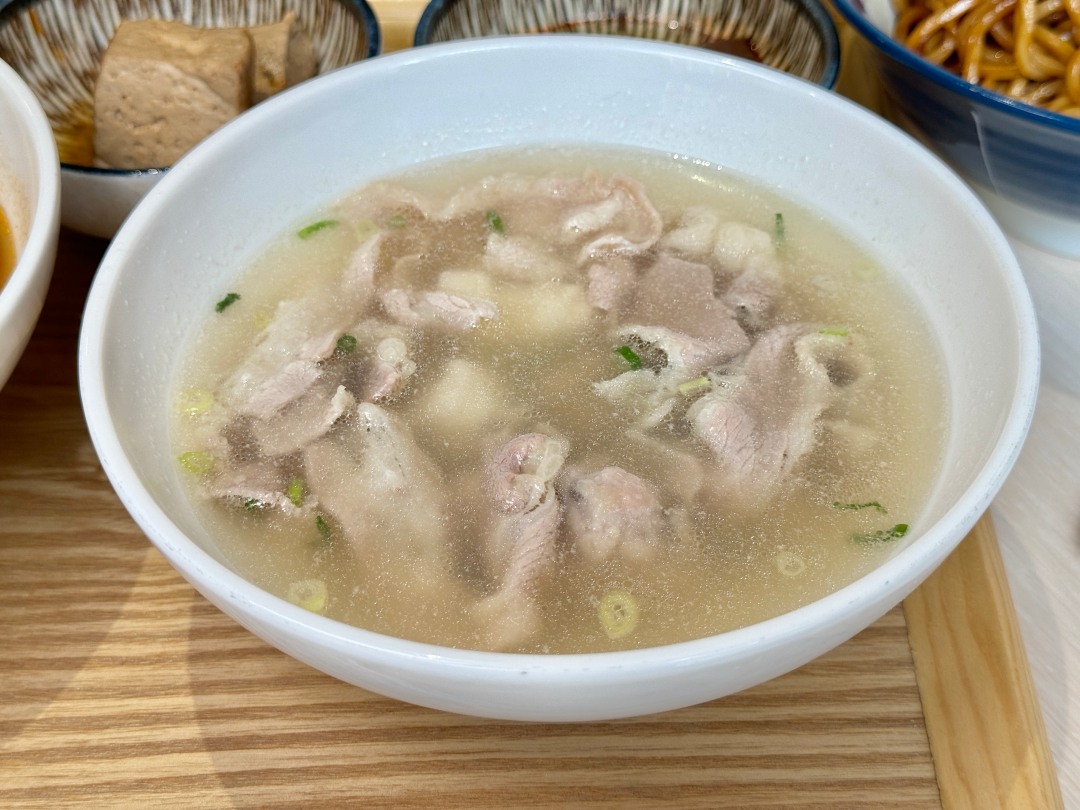 高雄最好吃麻辣拌麵『放下麵子』 高雄博愛店 麻婆豆腐麵也好吃 @高雄美食底對