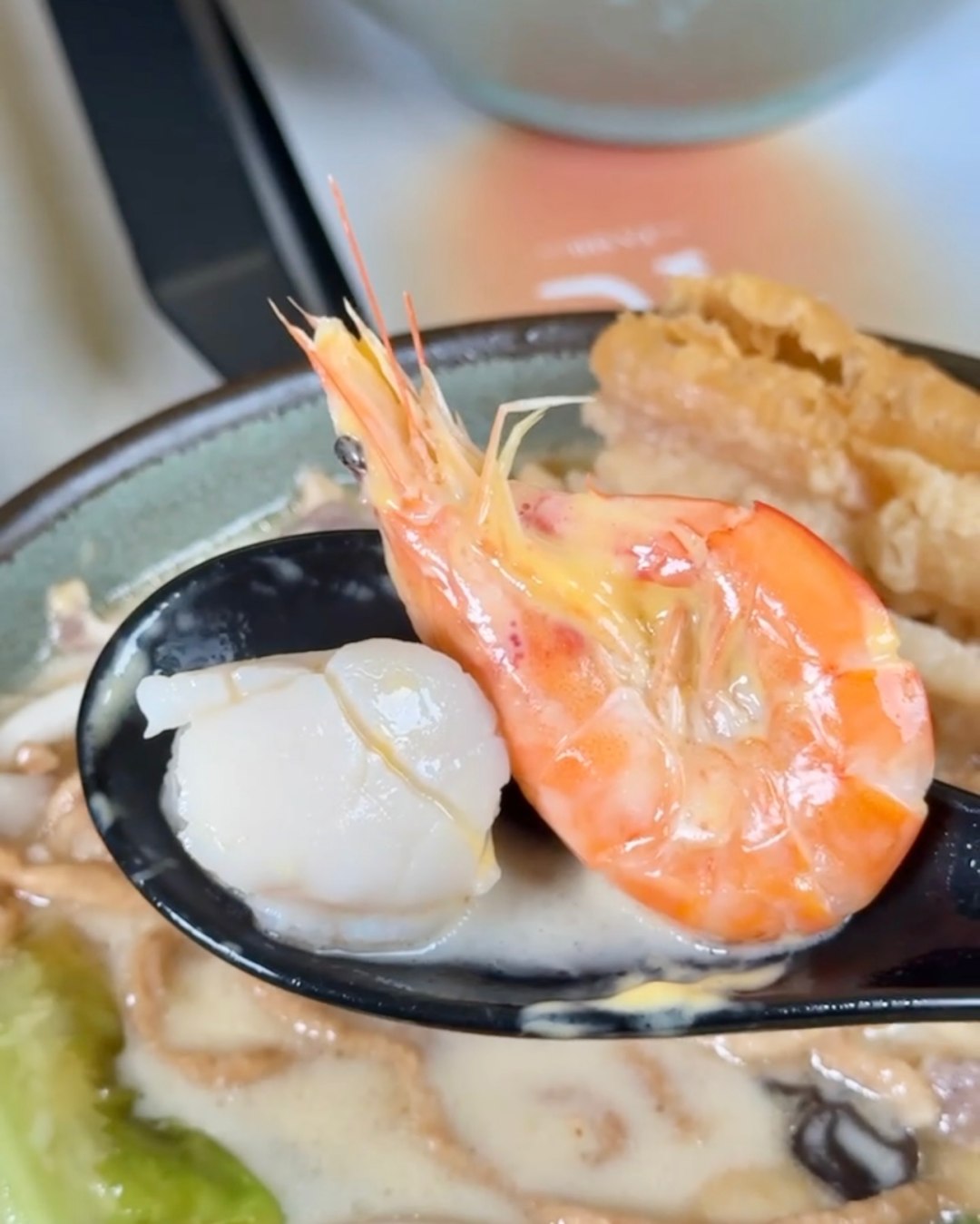 高雄麻奶天花板『發式』天氣再熱一樣客滿！高雄必吃麻奶意麵 @高雄美食底對