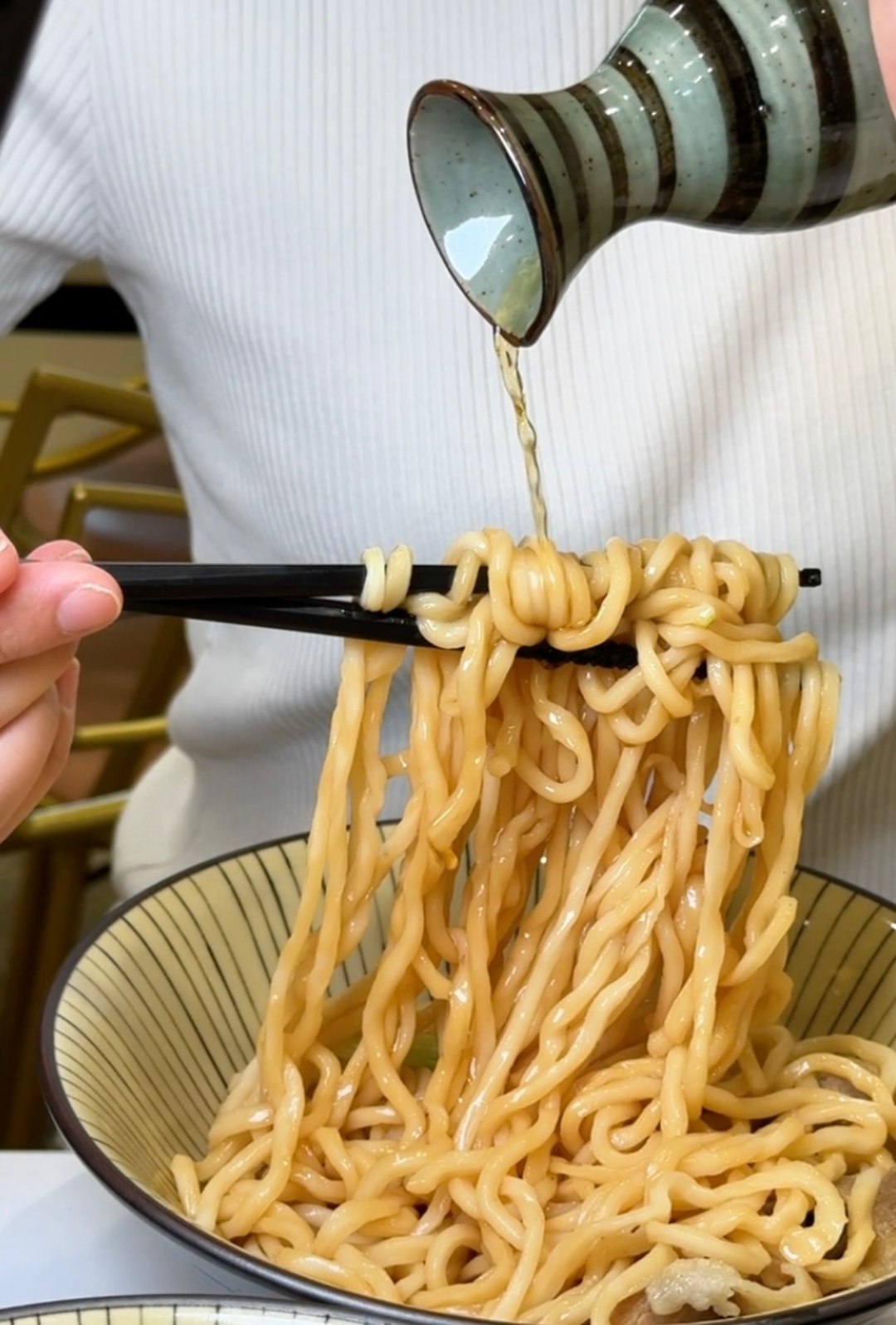 高雄文化中心『一川拌麵』塔香番茄皮蛋拌麵超吸睛 高雄拌麵推薦 @高雄美食底對