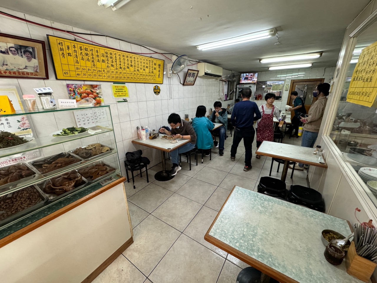 每日限量手工麵『鄧記家常牛肉麵』高雄第一名的炸醬麵 高雄牛肉麵 @高雄美食底對