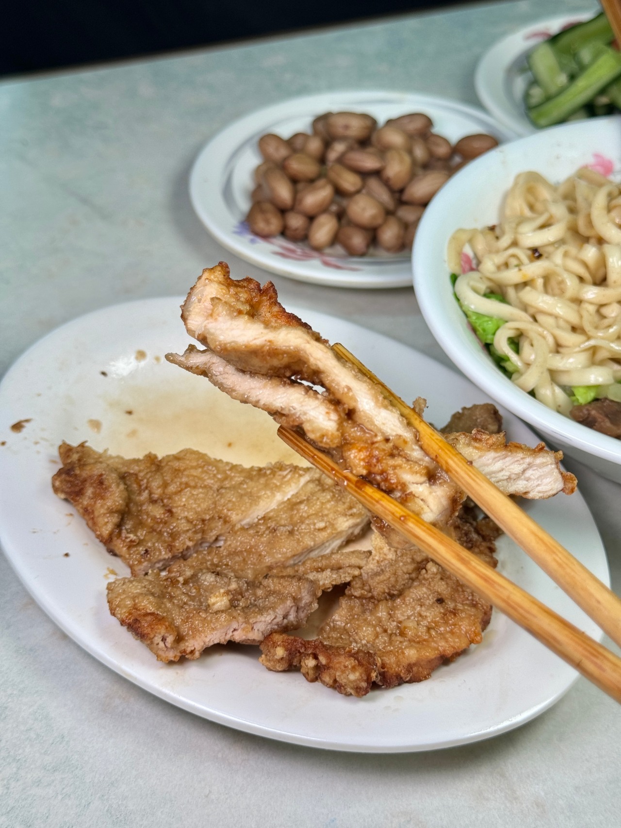 每日限量手工麵『鄧記家常牛肉麵』高雄第一名的炸醬麵 高雄牛肉麵 @高雄美食底對