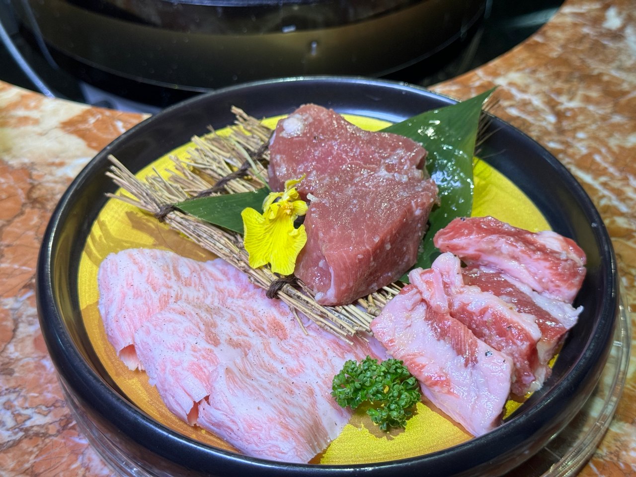 （有最新菜單）高雄新開幕燒肉店『HAMA燒肉』專人專烤 高雄美術館燒肉店 套餐式燒肉 日本和牛 @高雄美食底對