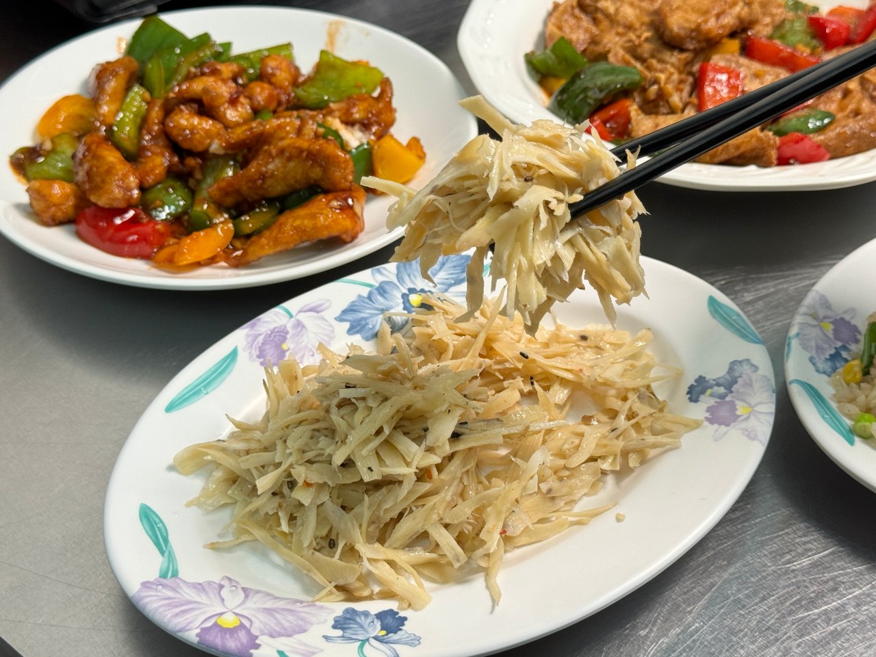 左營宵夜滷味平價百元熱炒『熊ㄠ炒』爆炒滷味炒飯60元 @高雄美食底對
