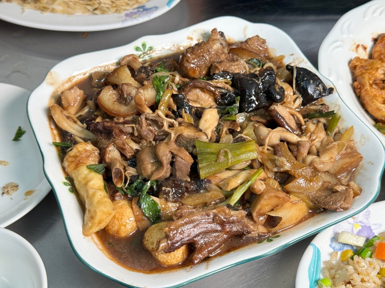 左營宵夜滷味平價百元熱炒『熊ㄠ炒』爆炒滷味炒飯60元 @高雄美食底對