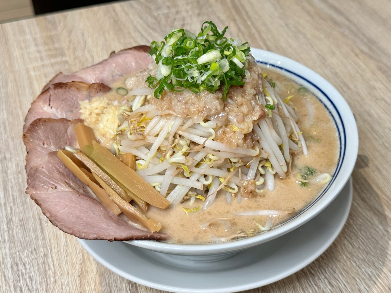 高雄拉麵二郎系拉麵『田介二郎』新堀江拉麵 爆滿豆芽山 @高雄美食底對