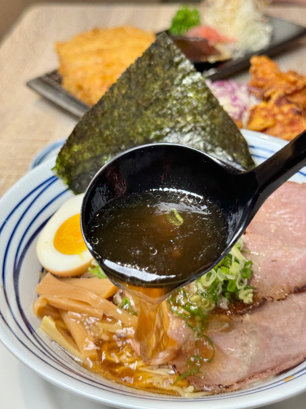 高雄拉麵二郎系拉麵『田介二郎』新堀江拉麵 爆滿豆芽山 @高雄美食底對