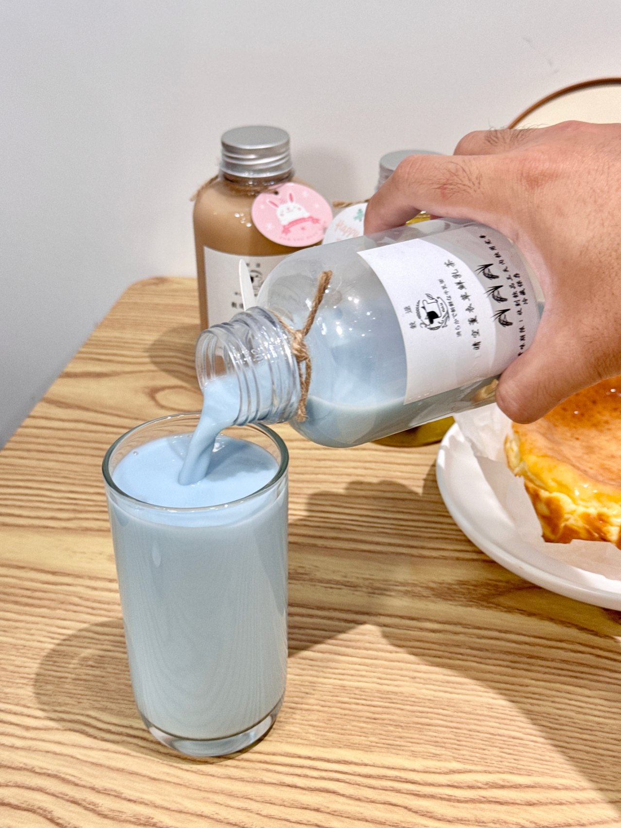 高雄必喝新鮮牛乳茶『穀逯新鮮牛乳茶』每日供應多達十種以上口味 @高雄美食底對