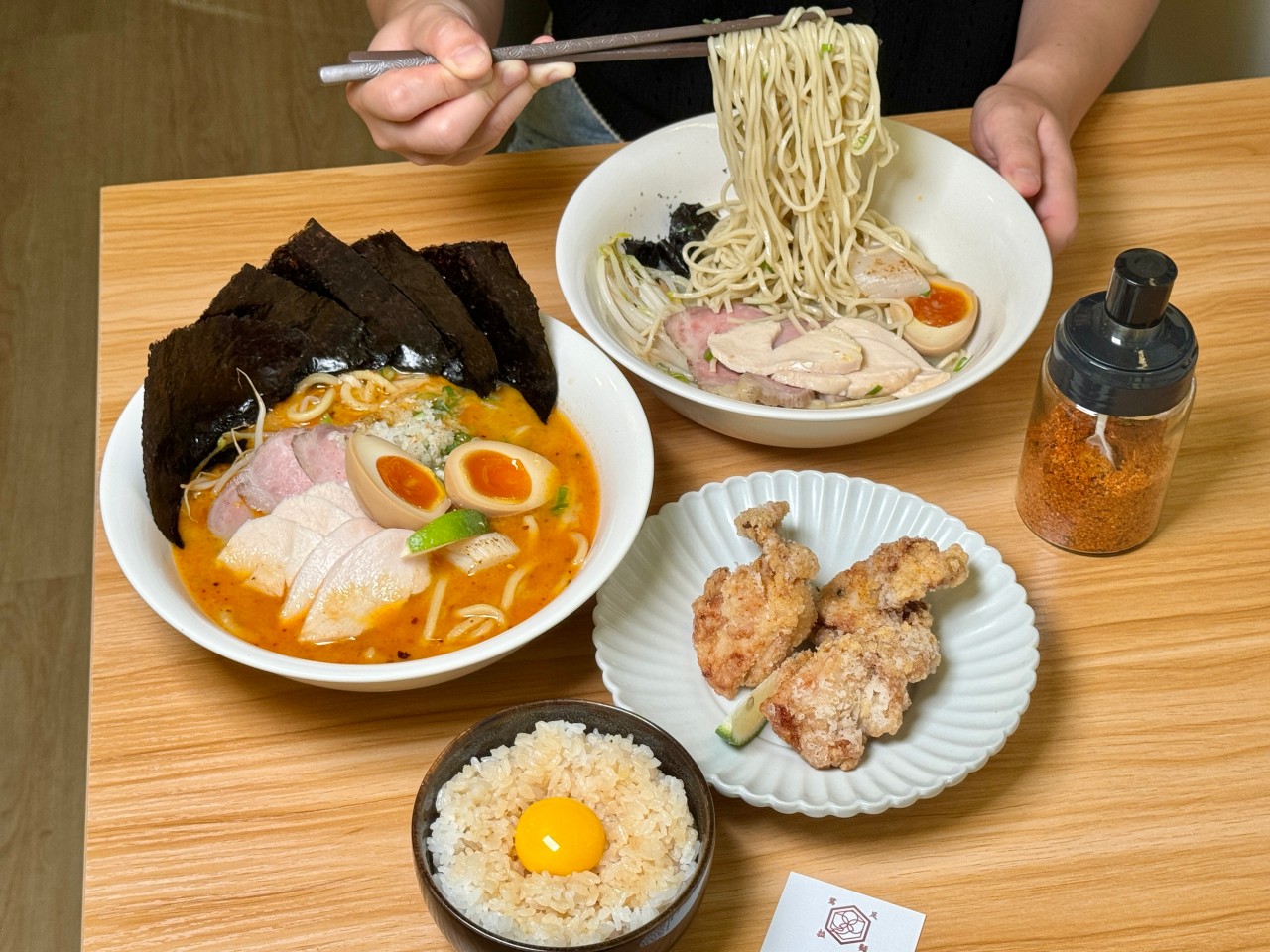 高雄巷弄拉麵『鷺足拉麵』大滿足超澎湃配料宵夜拉麵 @高雄美食底對