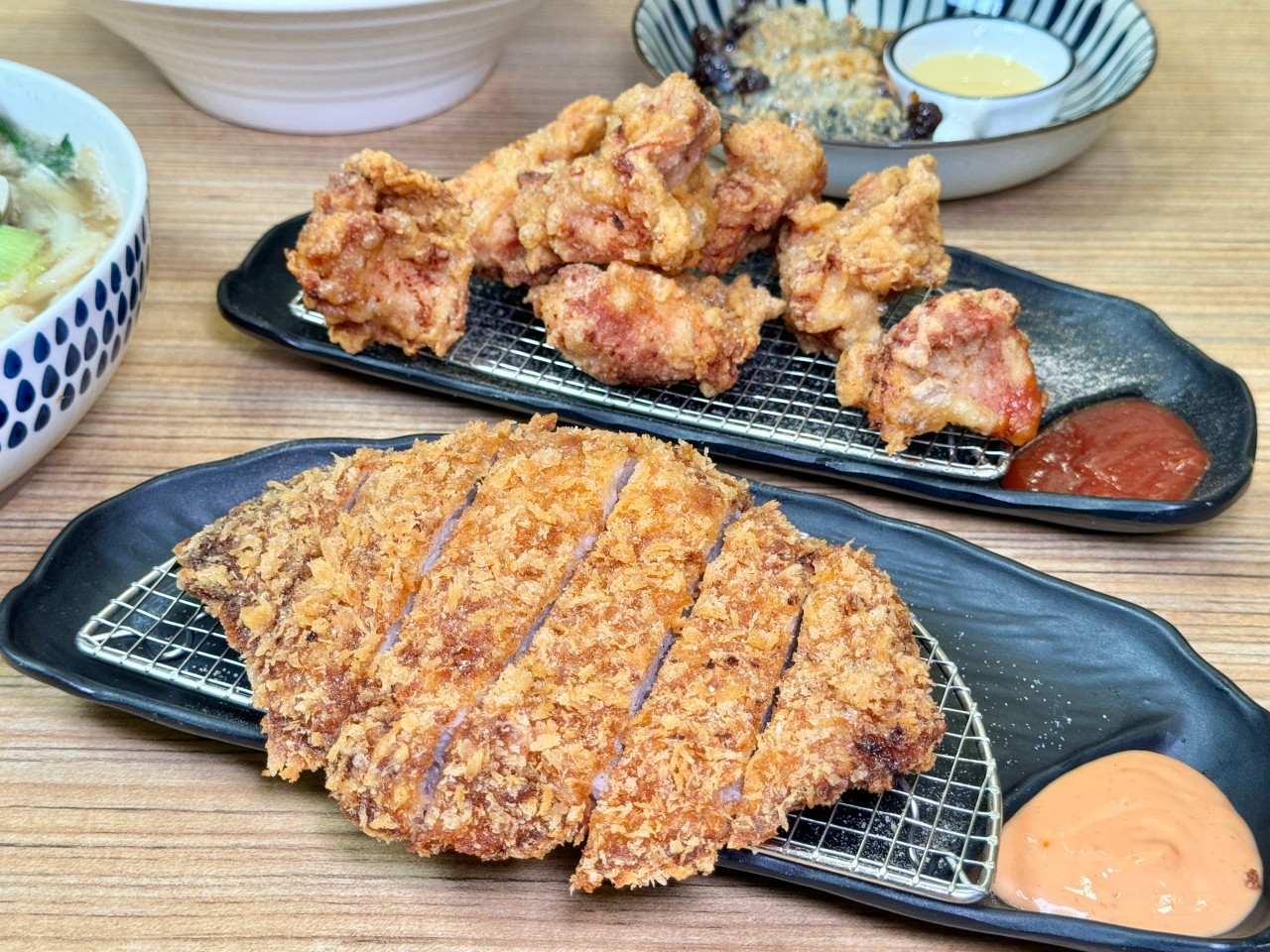 鳳山鍋燒意麵『伍郜齁賈』不便宜！但生意超好～海鮮配料無火鍋料 @高雄美食底對