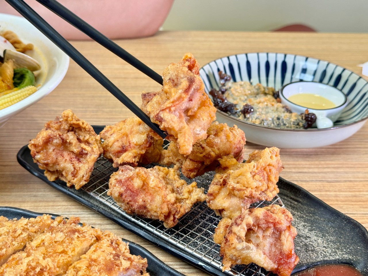 鳳山鍋燒意麵『伍郜齁賈』不便宜！但生意超好～海鮮配料無火鍋料 @高雄美食底對