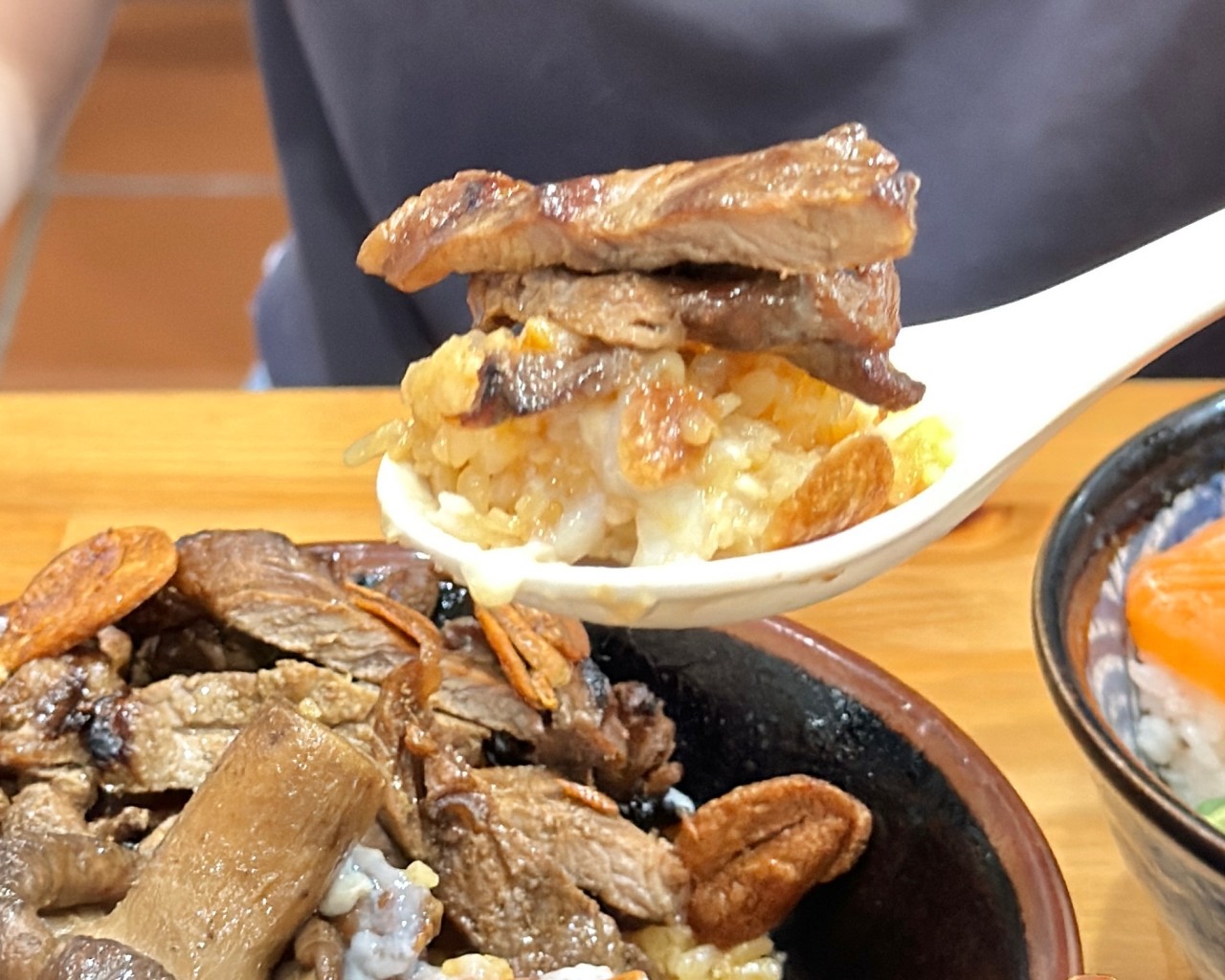 信不信！不到500元就可以吃到龍蝦丼飯『全心丼飯』選擇最多口味最多的平價丼飯專賣 @高雄美食底對