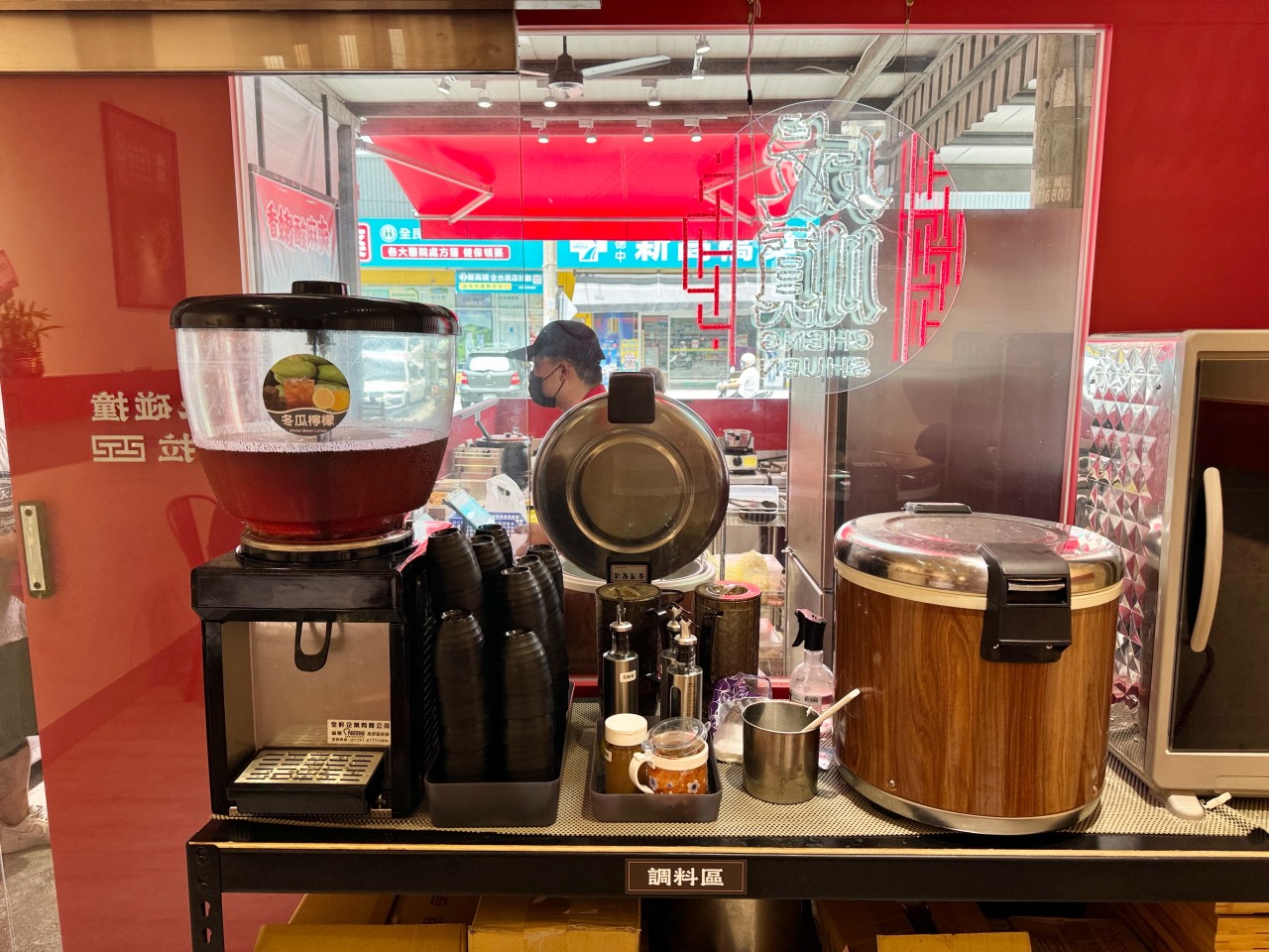 （附菜單）個人式酸菜魚鍋 麻辣水煮牛『成順-仁武店』180元一人獨享超爆料 飲料白飯免費供應 @高雄美食底對