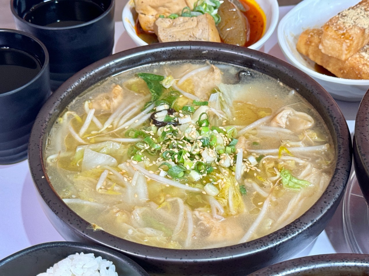 （附菜單）個人式酸菜魚鍋 麻辣水煮牛『成順-仁武店』180元一人獨享超爆料 飲料白飯免費供應 @高雄美食底對