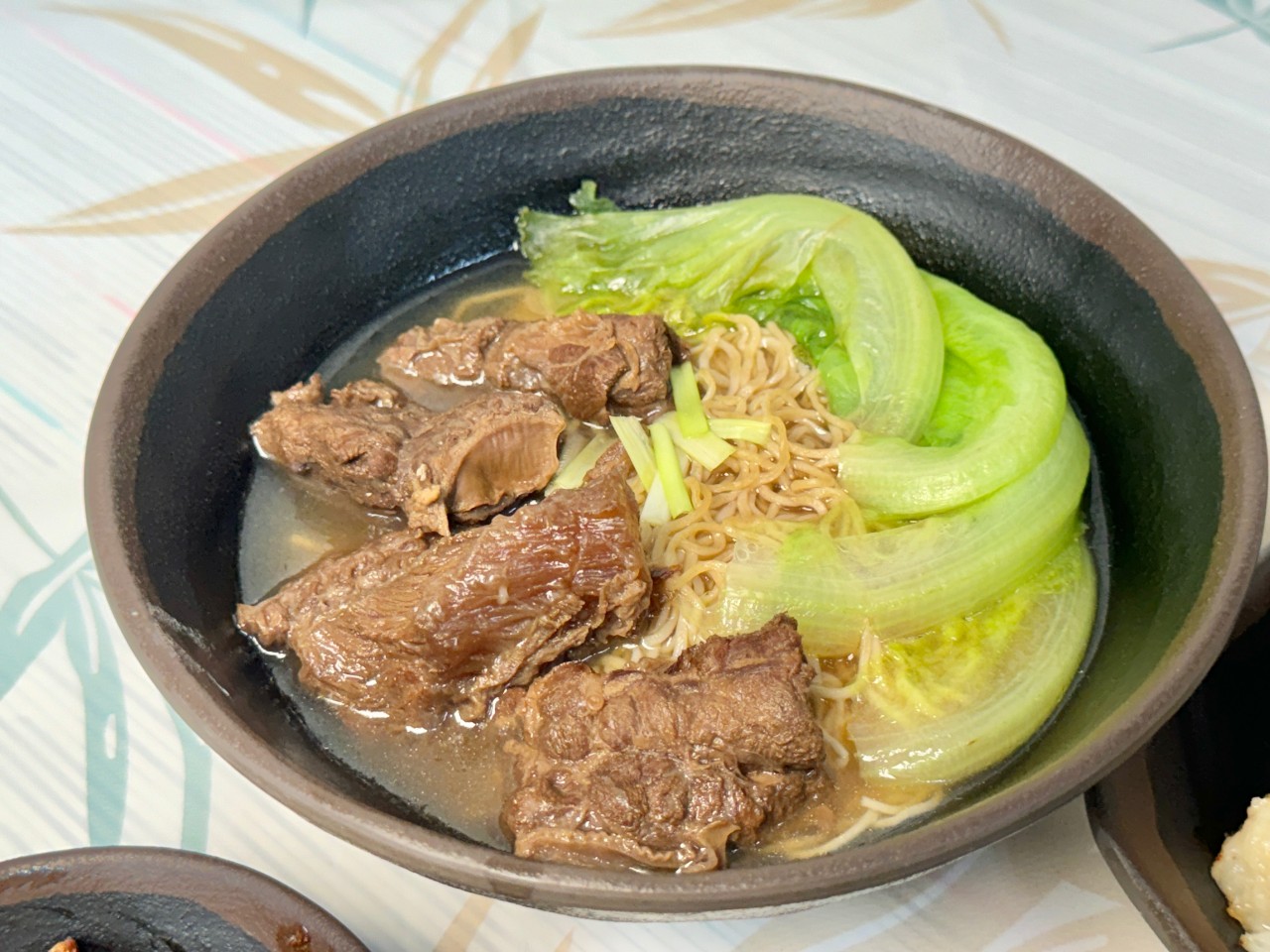 高雄道地港式雲吞麵『巧來香港雲吞麵』口味道地！絲襪奶茶也神好喝 @高雄美食底對