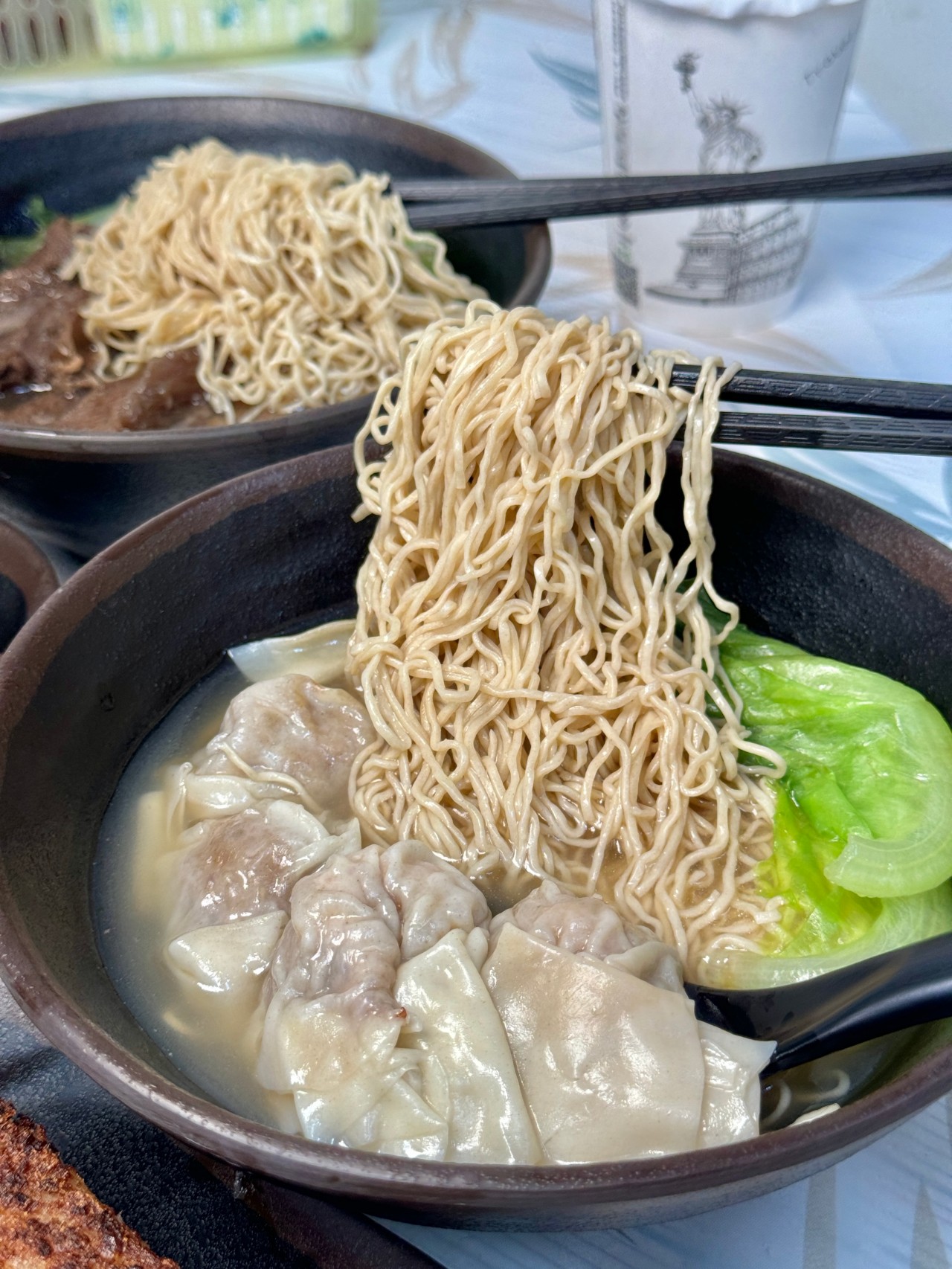 高雄道地港式雲吞麵『巧來香港雲吞麵』口味道地！絲襪奶茶也神好喝 @高雄美食底對