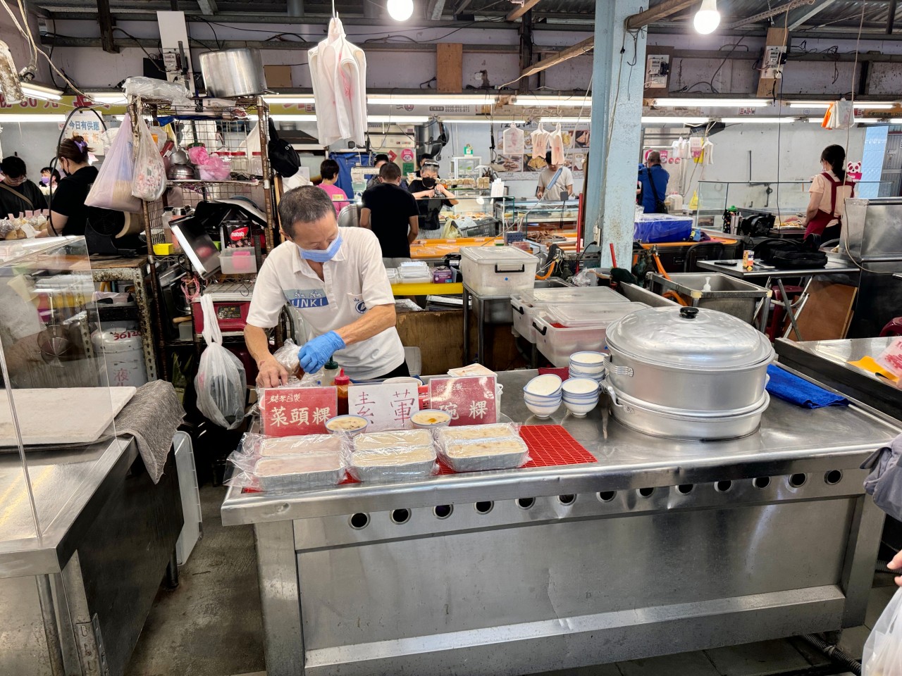 全部都超欠吃！『德民尚青黃昏市場』必吃美食四家推薦 @高雄美食底對