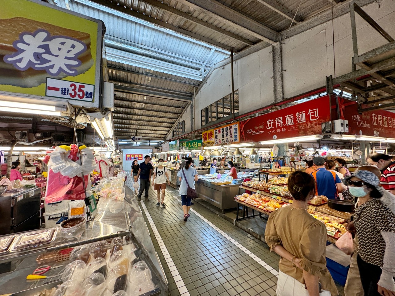 全部都超欠吃！『德民尚青黃昏市場』必吃美食四家推薦 @高雄美食底對
