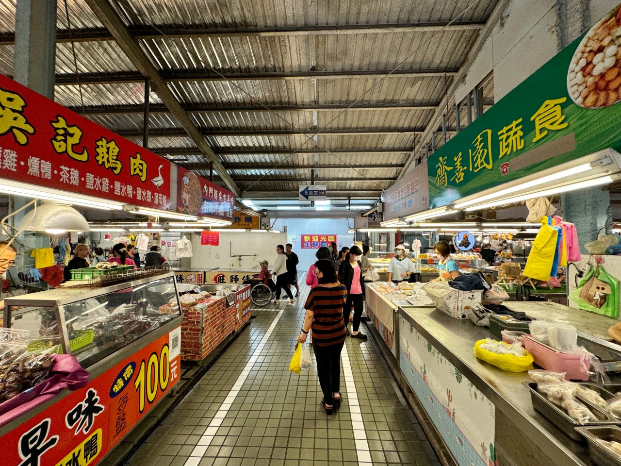 全部都超欠吃！『德民尚青黃昏市場』必吃美食四家推薦 @高雄美食底對