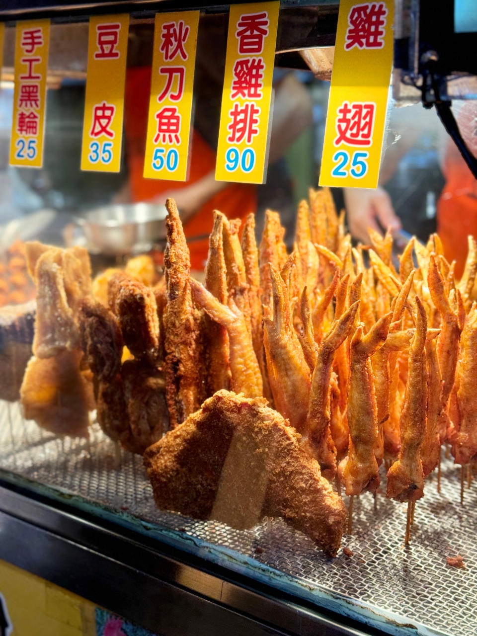 楠梓大社最狂的夜市豆乳雞『黎品豆乳雞』生意炸好！必買一整袋 @高雄美食底對