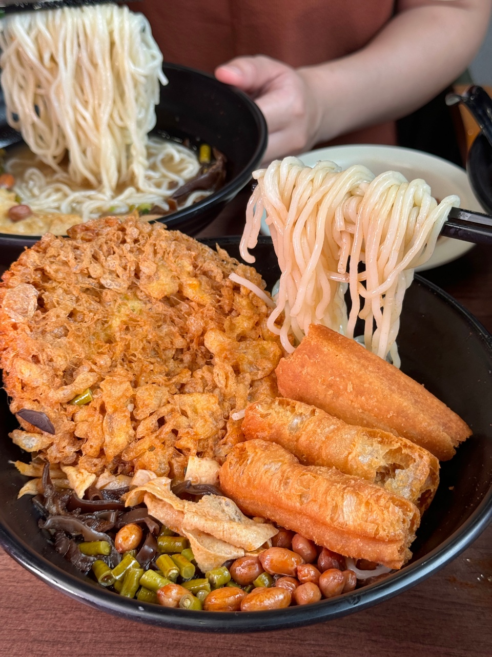 高雄炸蛋螺螄粉超吸睛！『饗螺螺螄粉-五甲南正店』『饗螺螺螄粉-楠梓德民店』麻辣螺獅湯頭超級香必吃 @高雄美食底對