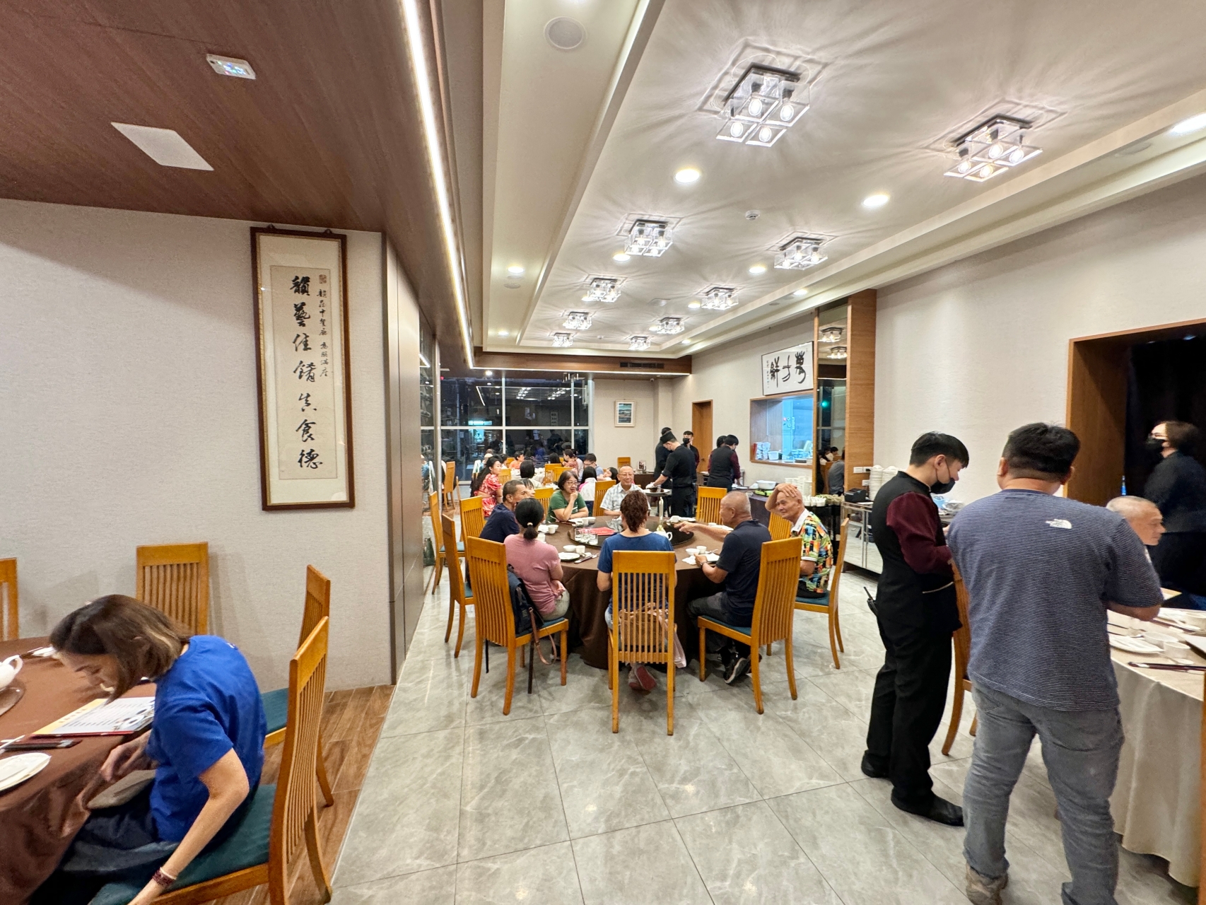 （完整菜單）鹽埕人氣中餐廳 『韻藏中餐廳』原國賓飯店原班人馬美味延續 高雄烤鴨 高雄桌菜推薦 @高雄美食底對