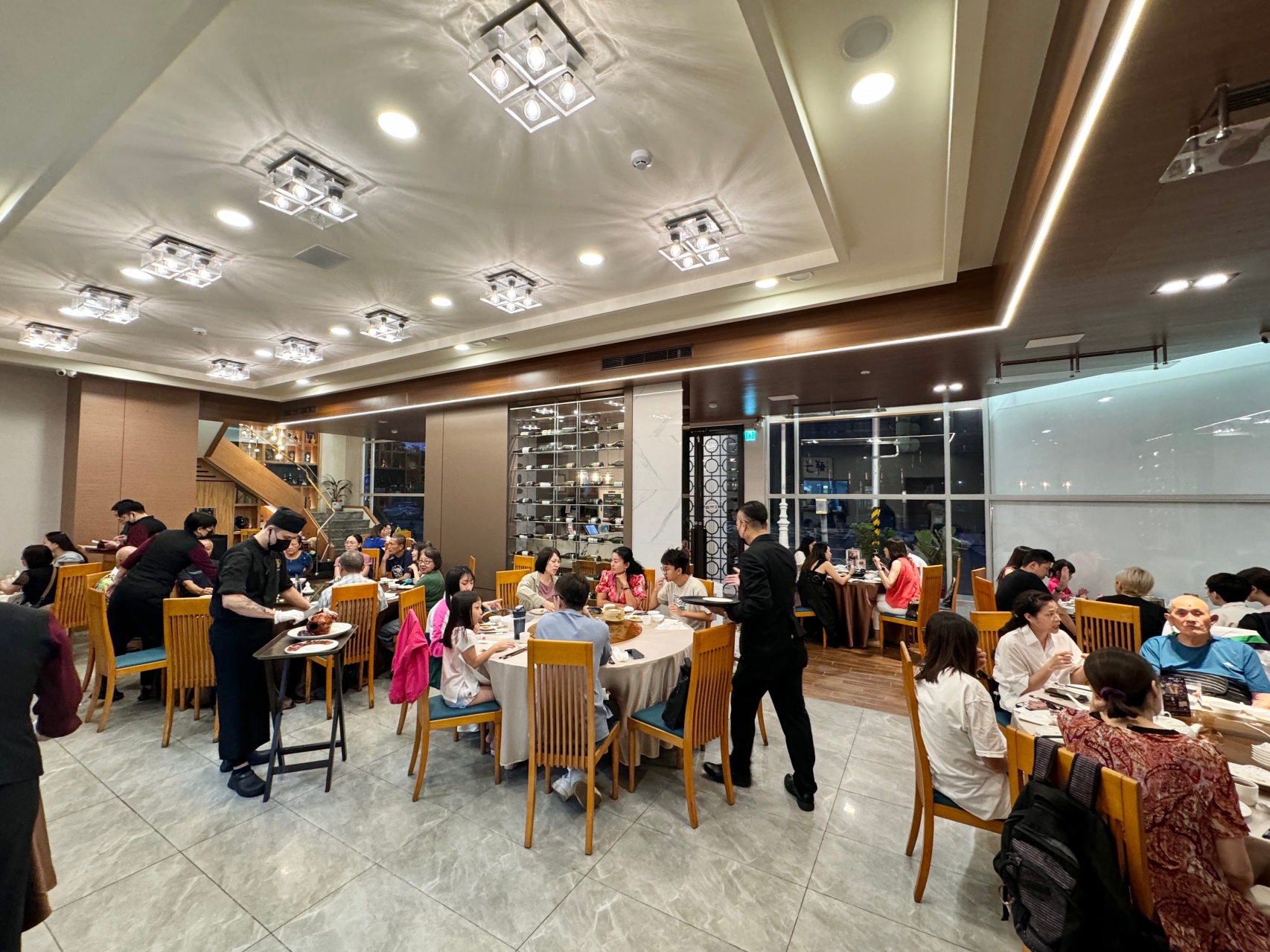 （完整菜單）鹽埕人氣中餐廳 『韻藏中餐廳』原國賓飯店原班人馬美味延續 高雄烤鴨 高雄桌菜推薦 @高雄美食底對