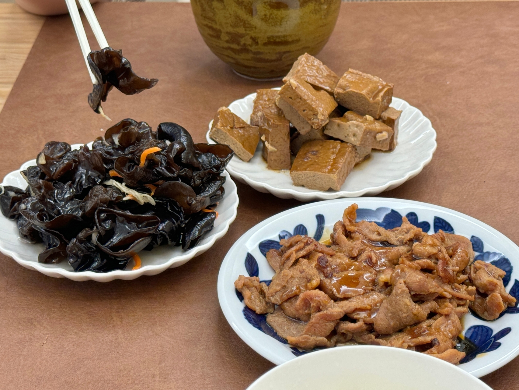 （有附菜單）生意超爆棚！『火土口力口 灶咖』沒打電話訂現場都等30分鐘起跳 神仙組合：泡菜炒飯+椒麻雞 @高雄美食底對