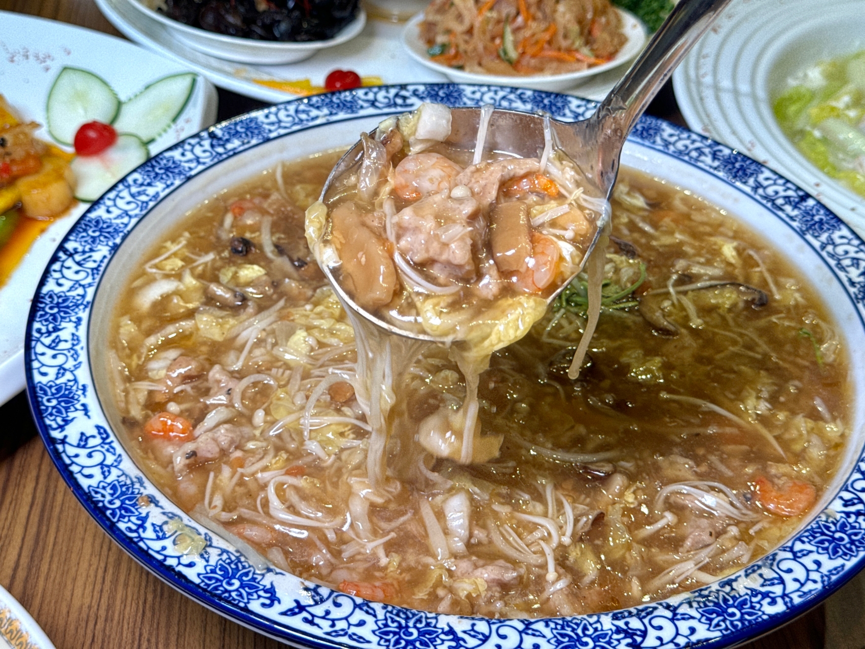高雄尾牙 高雄春酒 餐廳推薦『富苑喜宴會館』萬元超值合菜再加碼送紅酒一瓶 @高雄美食底對