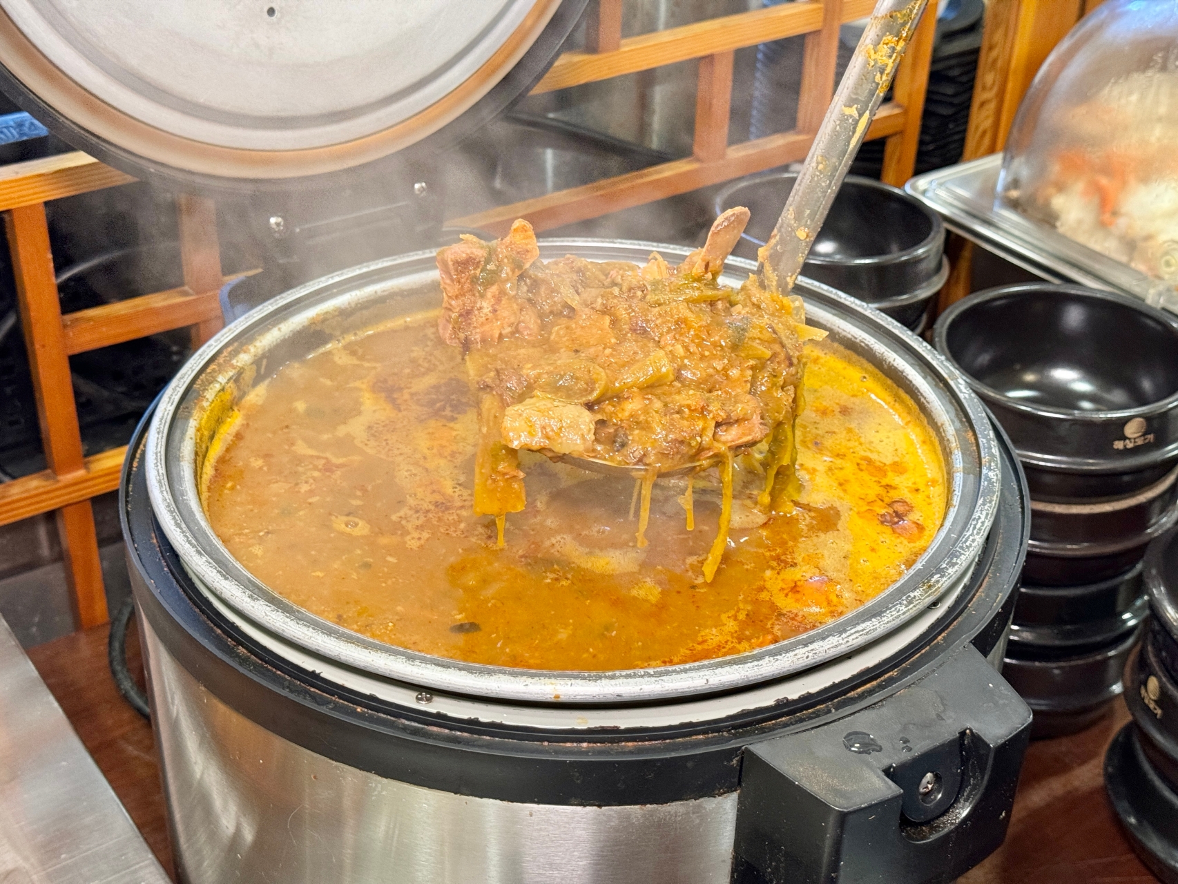 高雄399不用服務費韓式料理吃到飽『情-韓式餐廳 정식당』福華飯店3樓隱藏版美食 高雄吃到飽 @高雄美食底對