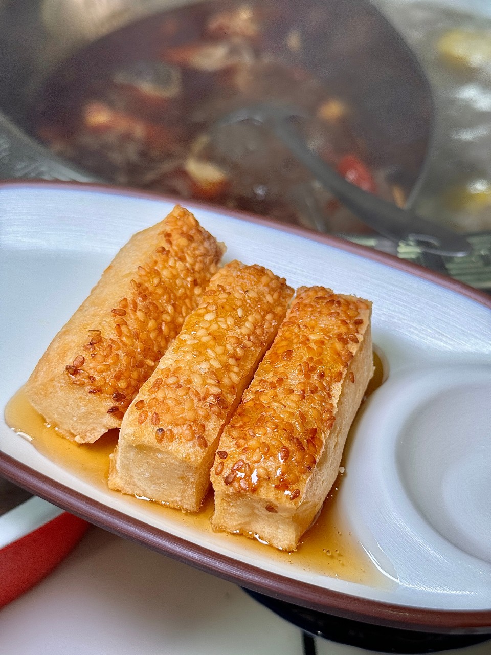 （附菜單）高雄最新開幕『麻辣M婆湯』主打內臟類道地重慶麻辣火鍋，營業到凌晨2點宵夜火鍋 @高雄美食底對