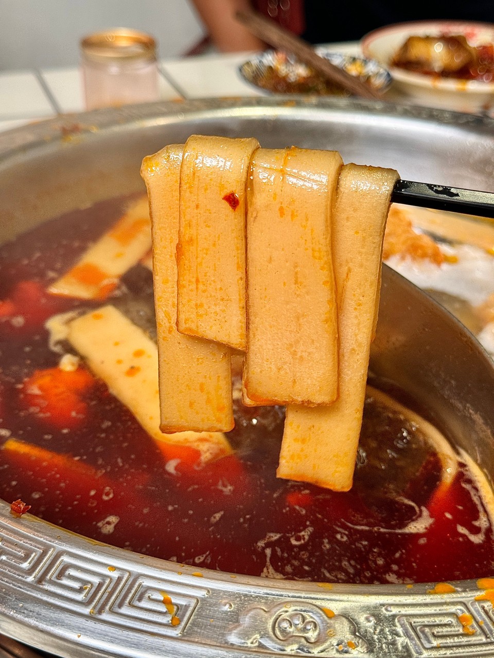 （附菜單）高雄最新開幕『麻辣M婆湯』主打內臟類道地重慶麻辣火鍋，營業到凌晨2點宵夜火鍋 @高雄美食底對