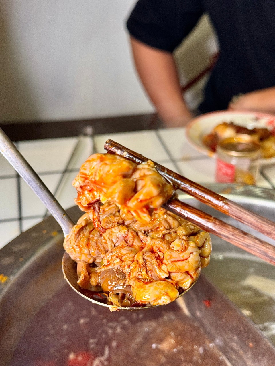 （附菜單）高雄最新開幕『麻辣M婆湯』主打內臟類道地重慶麻辣火鍋，營業到凌晨2點宵夜火鍋 @高雄美食底對