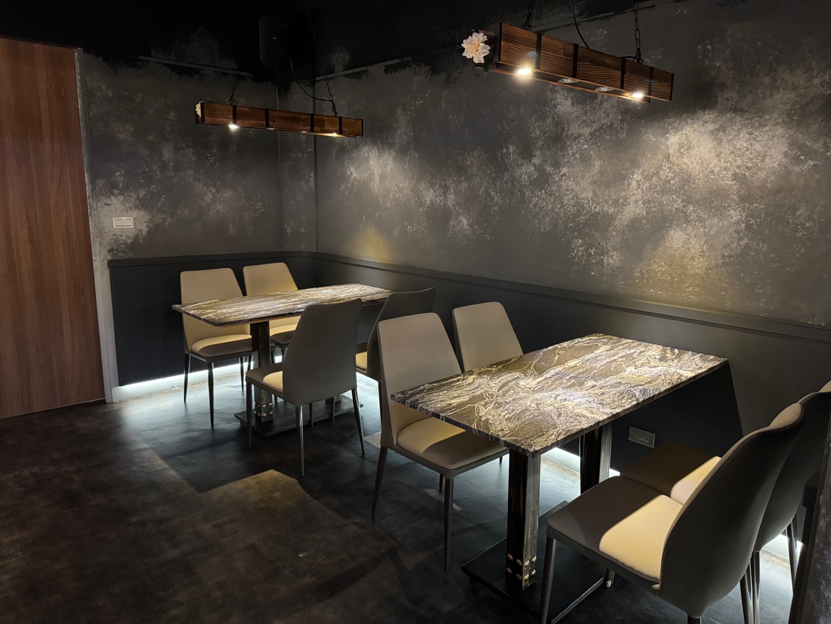 （有菜單）高雄最新樹洞裡的餐酒館 『Treelight 樹光餐酒』夢境般的大月球超吸睛 餐酒全部都高水準 文化中心餐酒館 月球餐酒館 @高雄美食底對