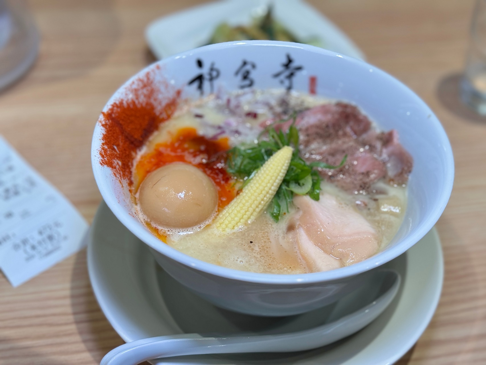 （有菜單）名古屋『神宮寺』二層泡雞白湯拉麵海外首家直營店 漢神巨蛋4樓 @高雄美食底對