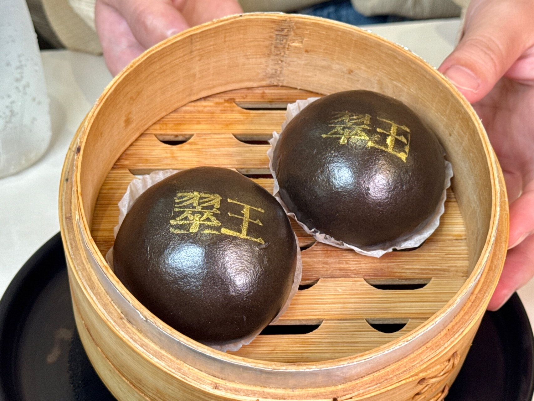 高雄最愛港式餐廳『翠王香港茶餐廳』火雲掌銷魂叉燒重現江湖了！還有飛天漂浮廣炒麵 @高雄美食底對