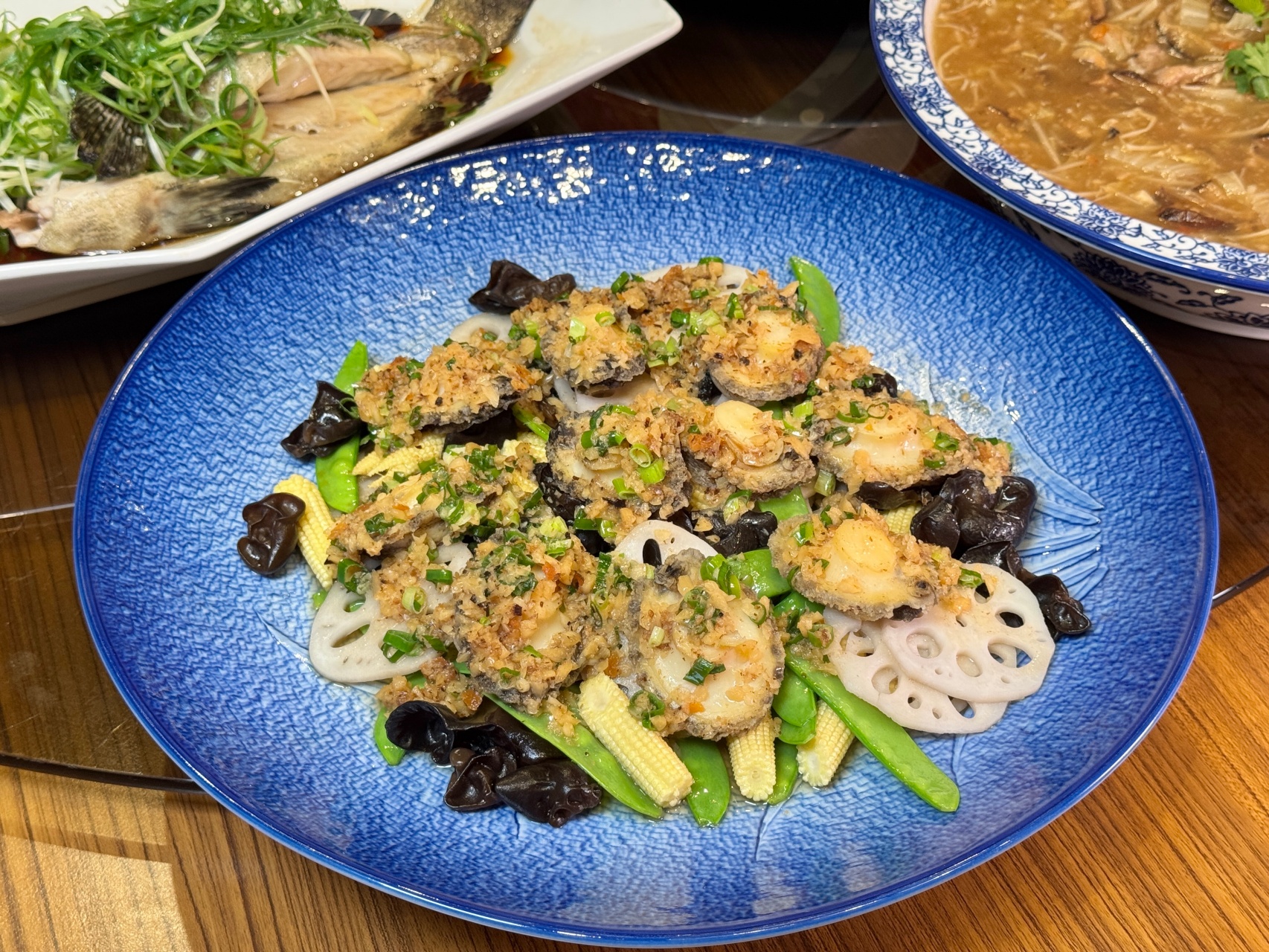 2025高雄外帶年菜 富苑喜宴會館『2025外帶年菜』老饕已經敲碗搶預購了！七道菜全部開蓋就能直接開吃 @高雄美食底對