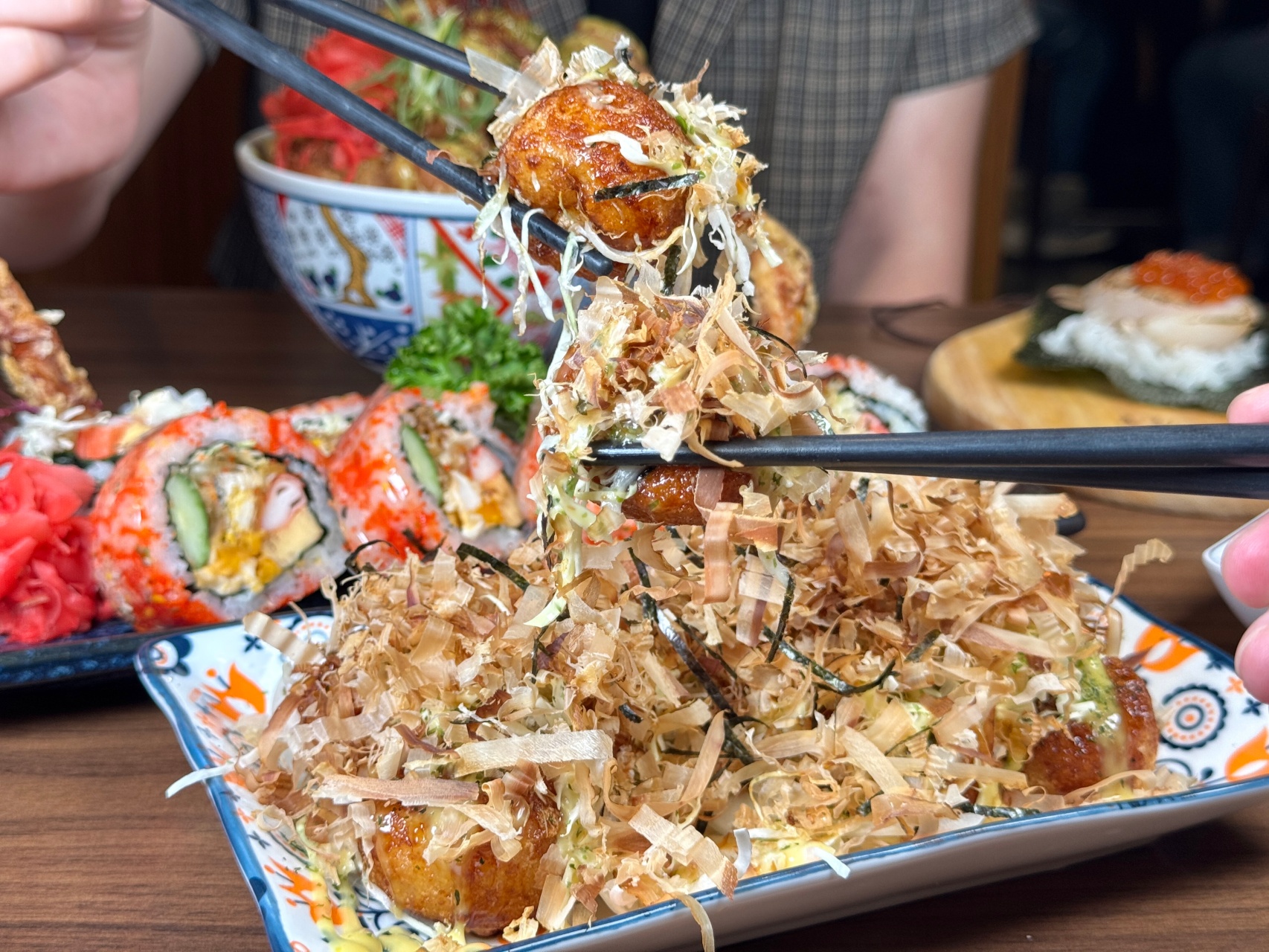 在地人也激推的隱藏版日料店『有樂町日本料理』武廟美食 生日生魚片芭菲杯 @高雄美食底對