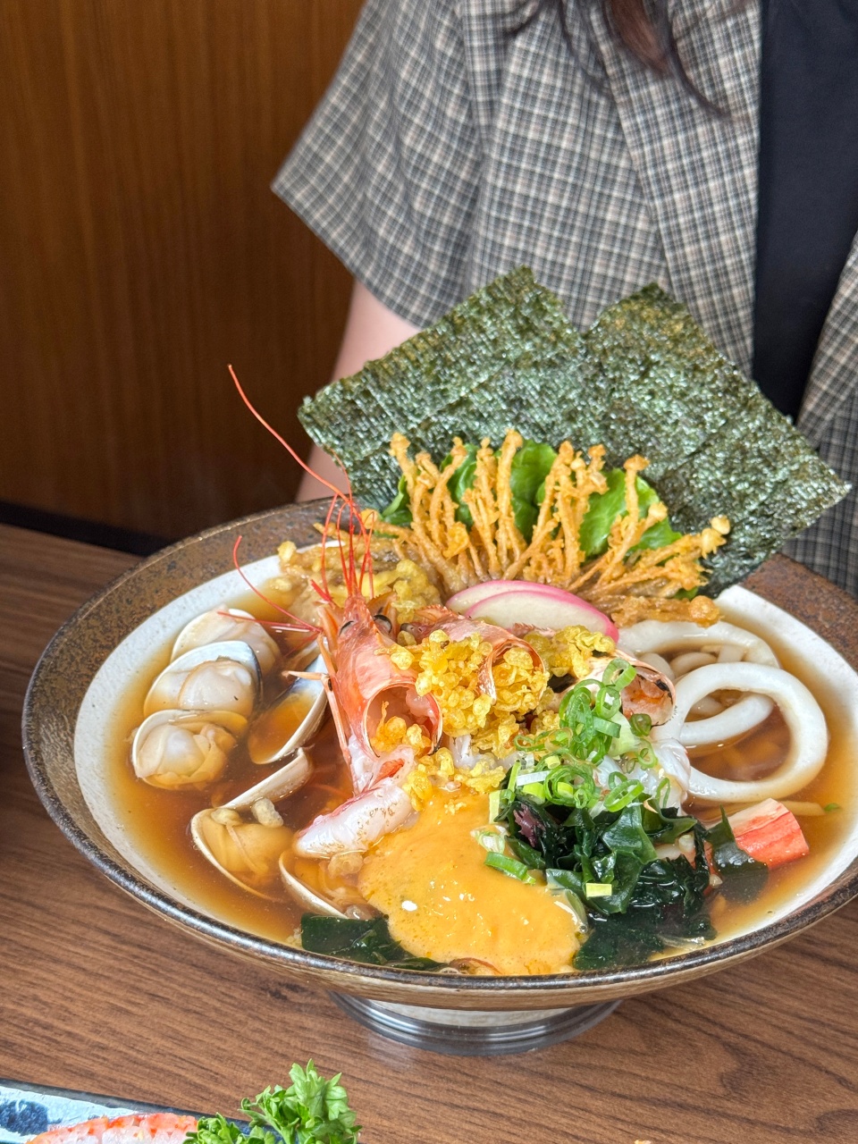 在地人也激推的隱藏版日料店『有樂町日本料理』武廟美食 生日生魚片芭菲杯 @高雄美食底對