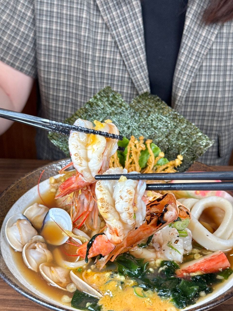 在地人也激推的隱藏版日料店『有樂町日本料理』武廟美食 生日生魚片芭菲杯 @高雄美食底對
