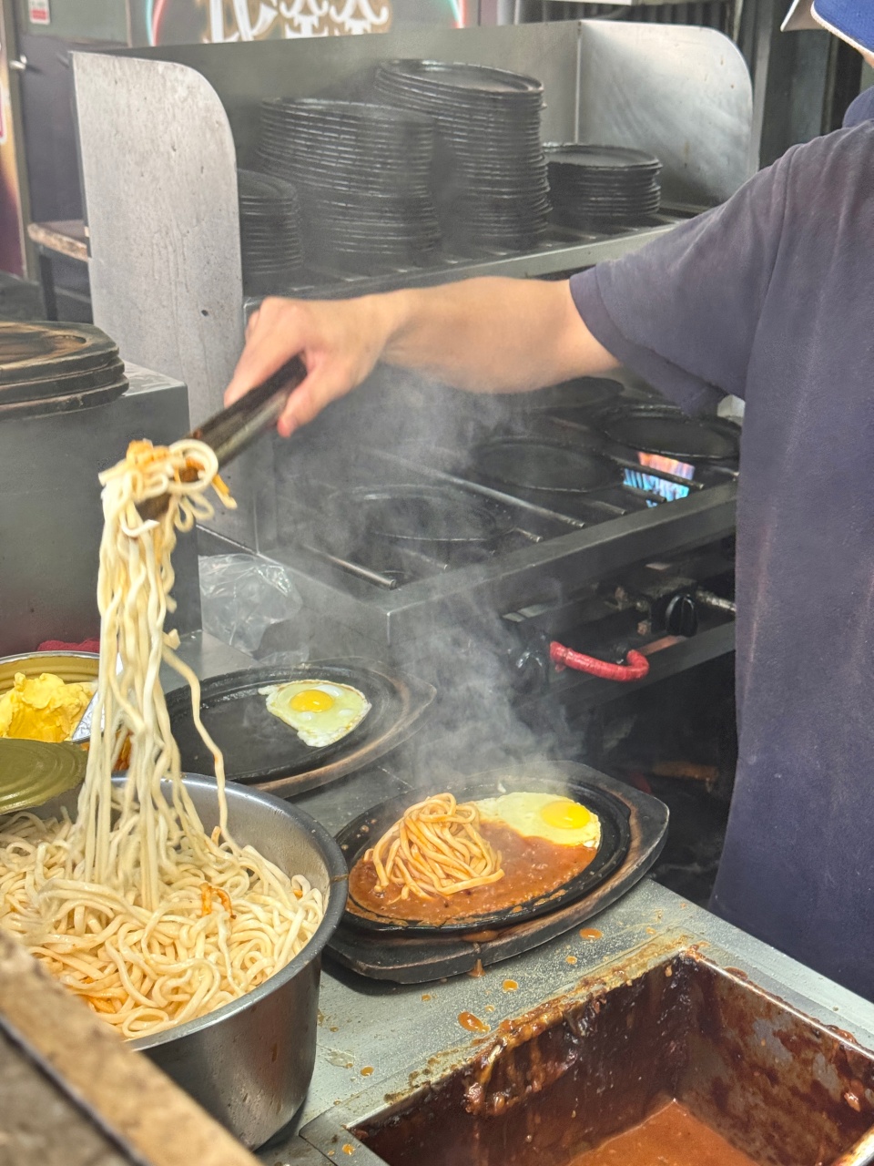 楠梓超狂平價牛排吃到飽『牛鼎鑫牛排』自助區就是一攤無敵鹹酥雞攤 @高雄美食底對